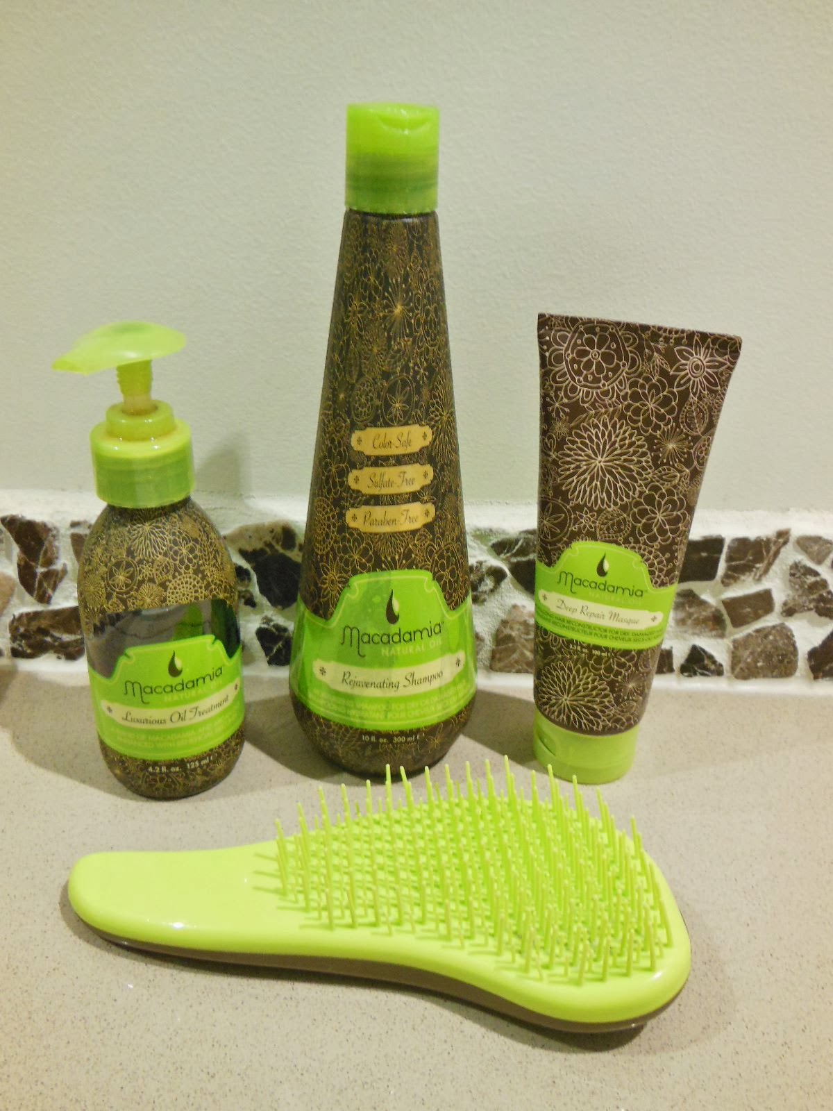 Product Review Macadamia Natural Oil Ultimate Repair Gift Set The