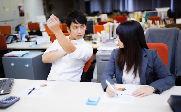 Menurut Survei, Inilah 8 Hal Paling Tak Berguna yang Dialami oleh Pekerja di Jepang