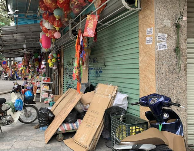 Nhiều cửa hàng tại phố cổ Hà Nội tạm dừng hoạt động