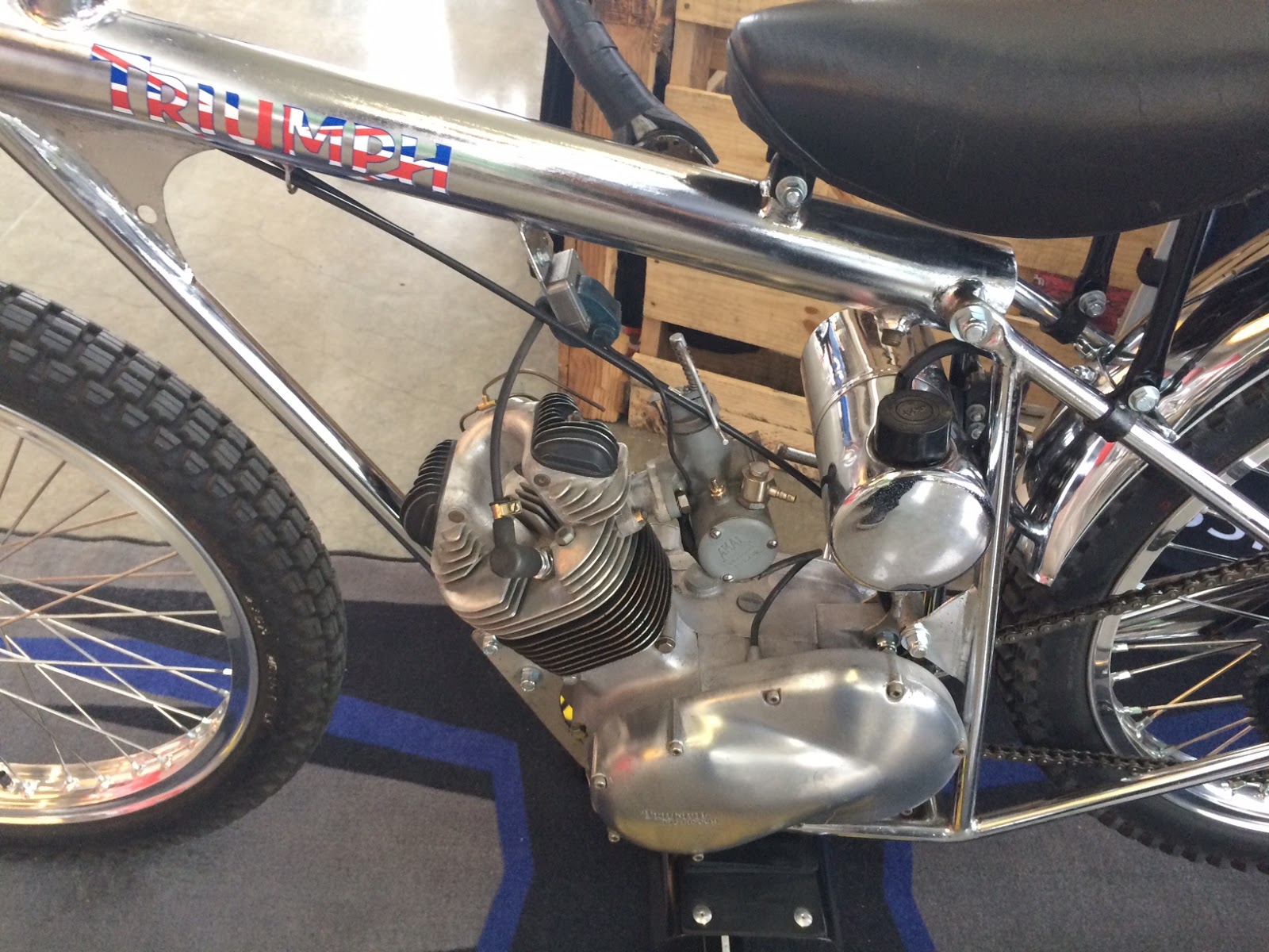 POPPA WHEELIE Cycle Hub, Portland, Oregon. Clif Mahjor, the "Sandy