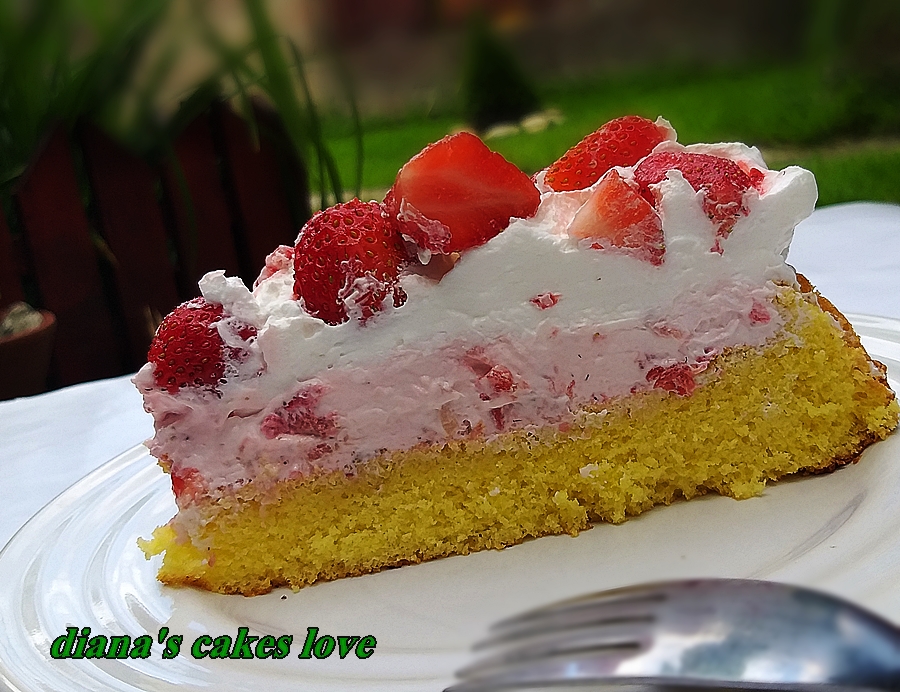 diana's cakes love: Tarta cu crema mascarpone si capsuni
