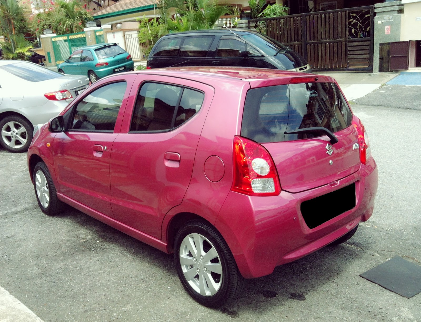Малолитражка Suzuki Alto 800
