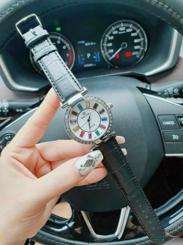 Đồng Hồ Nữ Royal