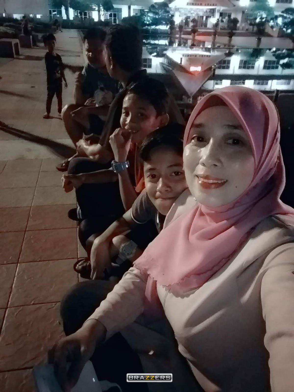 Explore the sultry world of awek tudung bogel