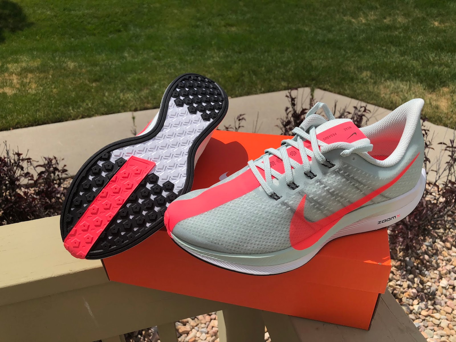 nike pegasus turbo wide