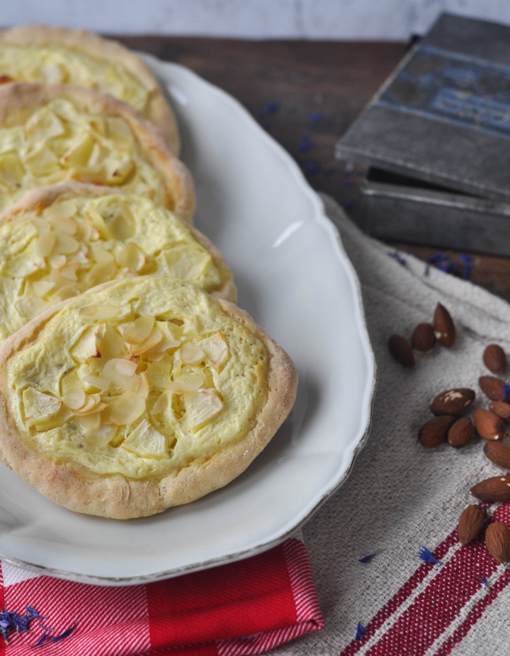 gluten free, giant Apple-Cookies with Elderflower sirup