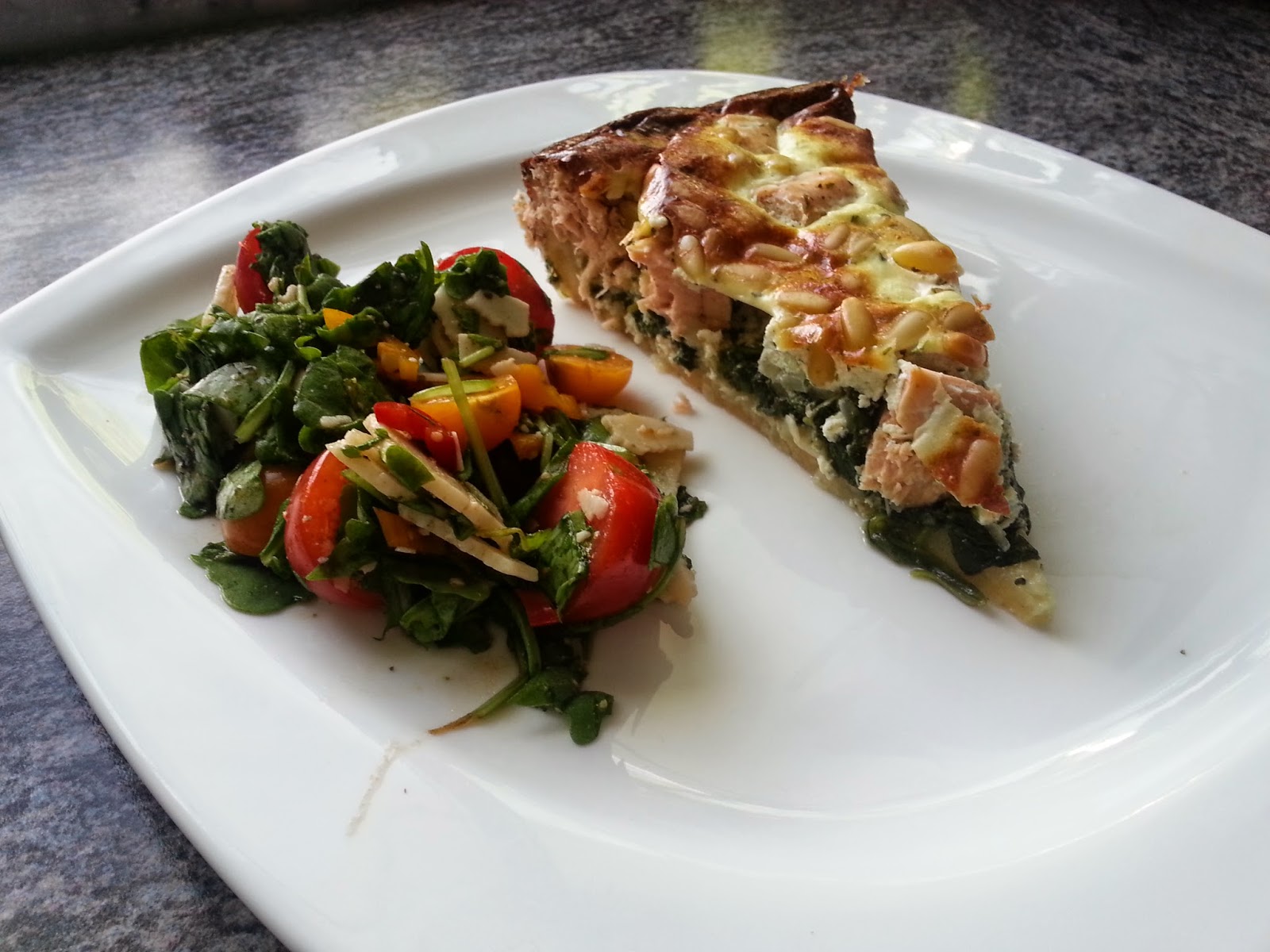 Frauenmasche: Spinatquiche mit Lachs Frauenmasche: Spinatquiche mit Lachs