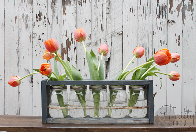 http://www.thriftyandchic.com/2016/05/diy-mason-jar-and-wood-vase-centerpiece.html