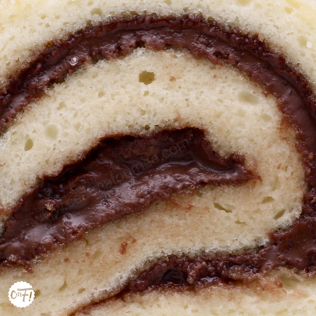 Roulé au Nutella fondant grâce à l'incontournable biscuit japonais - Les  Idées Claire