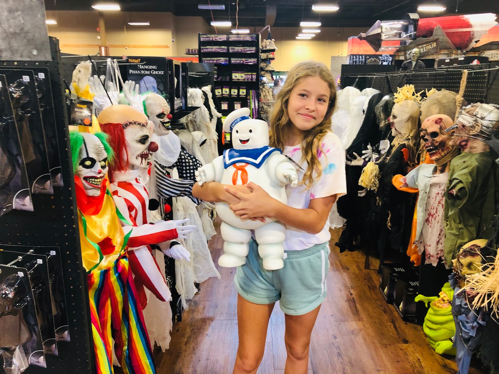 Airing My Laundry, One Post At A Time&hellip; Having Fun At Spirit Halloween