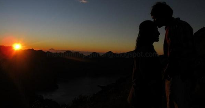 99 Arti Mimpi Naik Gunung Dengan Pacar Menurut Primbon Jawa Dan Tafsir Islam Lengkap Mimpi Gunung