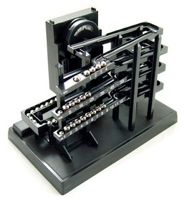 okokno : Time Machine Clock - Rolling Ball Clock