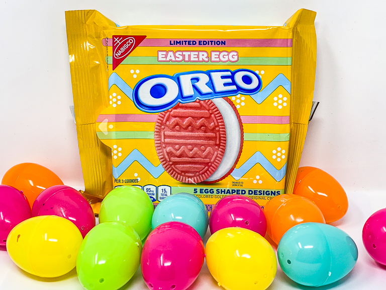 Tales of the Flowers Easter Egg Oreos