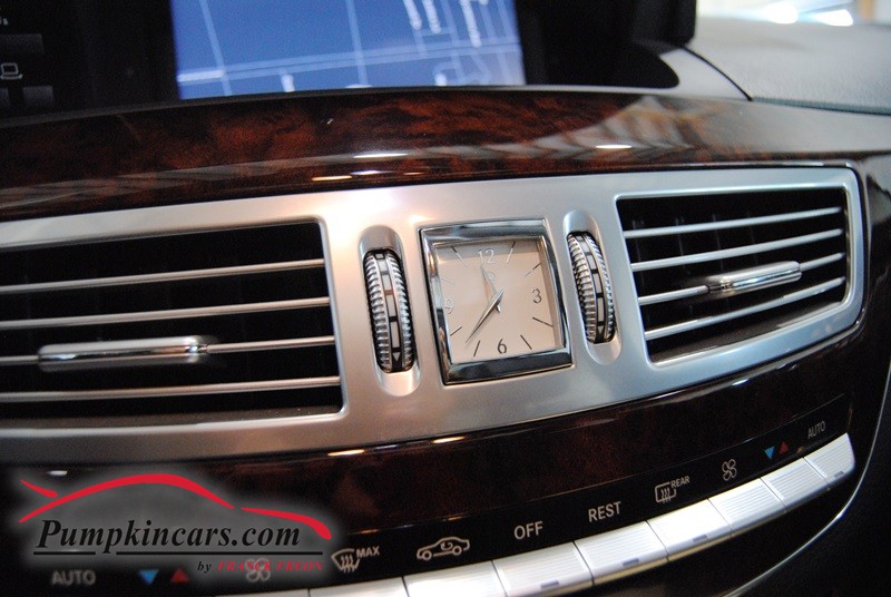 YOU NEED THIS MERCEDES WITH BUILT IN ERGONOMIC MASSAGING SEATS!!!