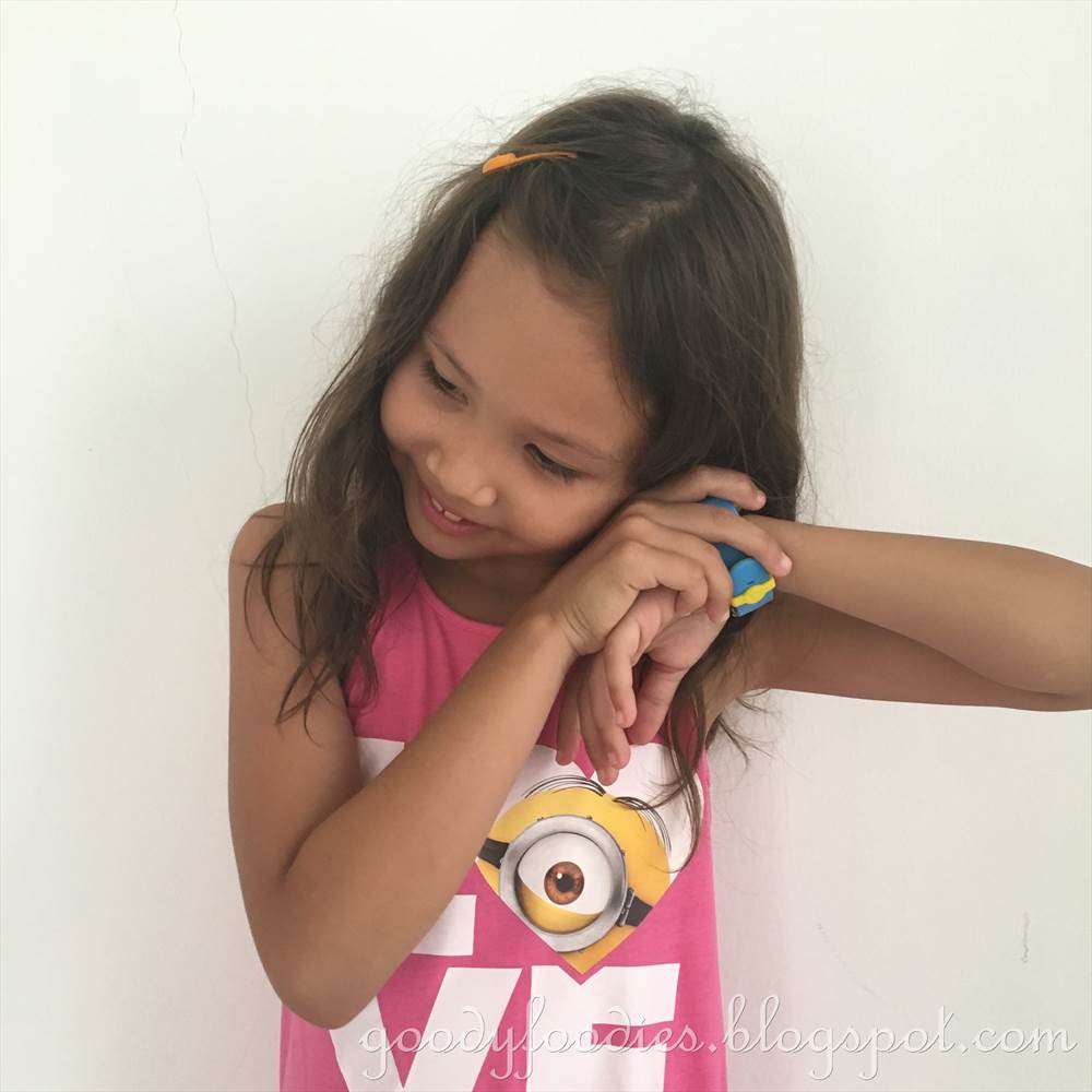 maxis kid smart watch