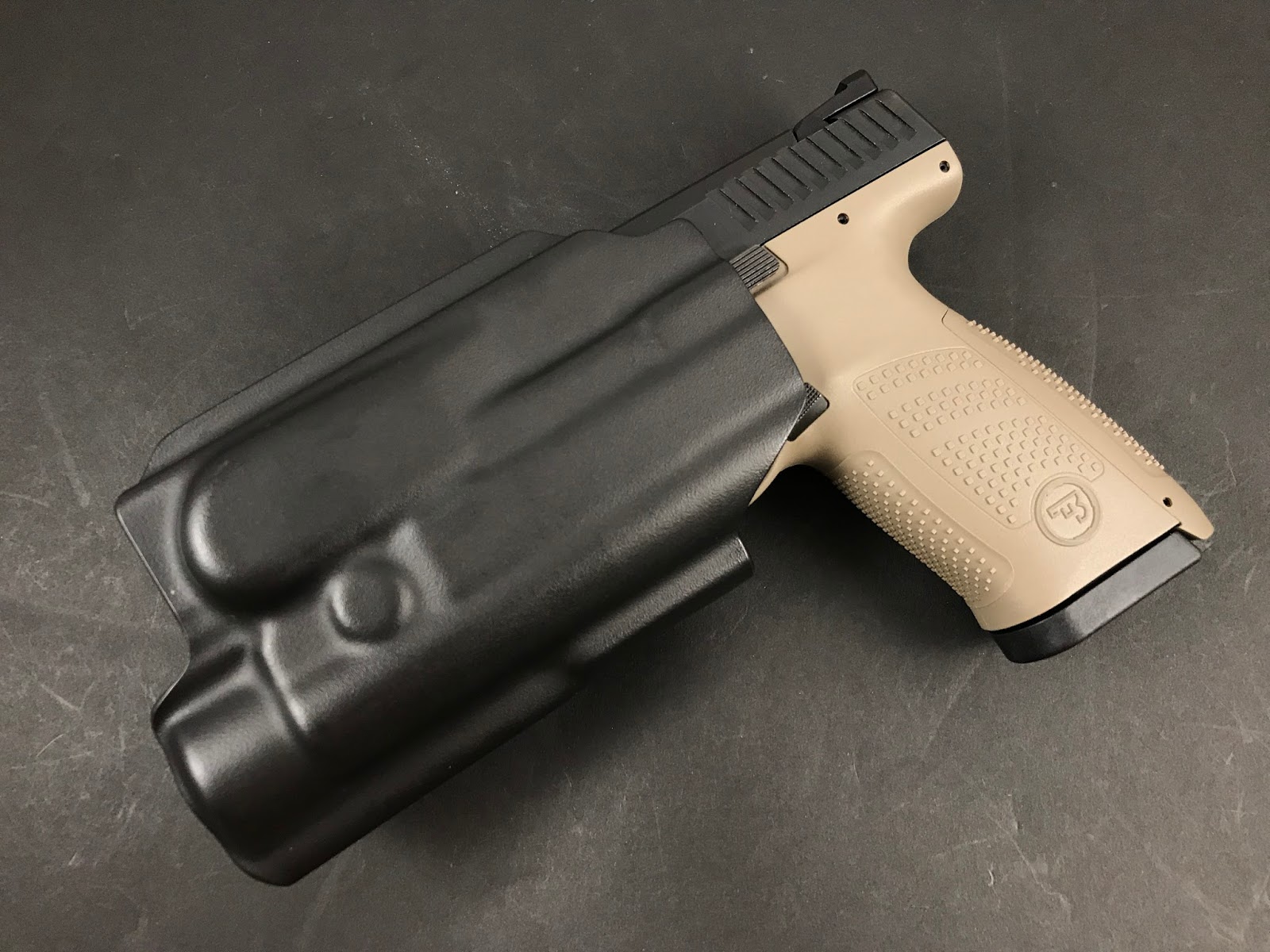 Minivan Door Gunner Armordillo Concealment Lux V.2 Holster Review