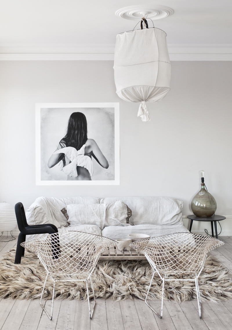 nostalgiecat White washed floorboards...