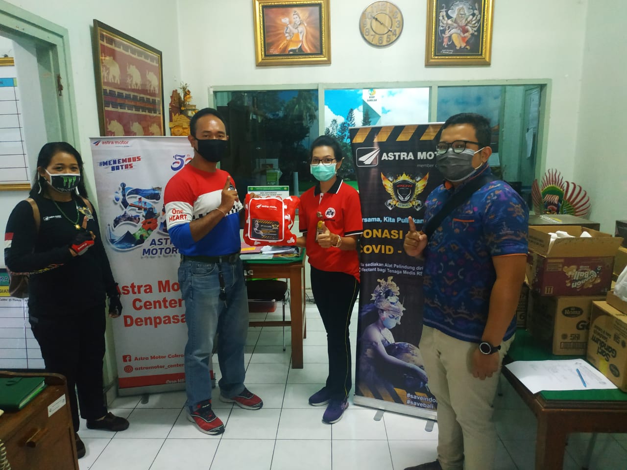 Komunitas Honda PDB Reborn Serahkan APD Bagi Para Medis RS Sanglah