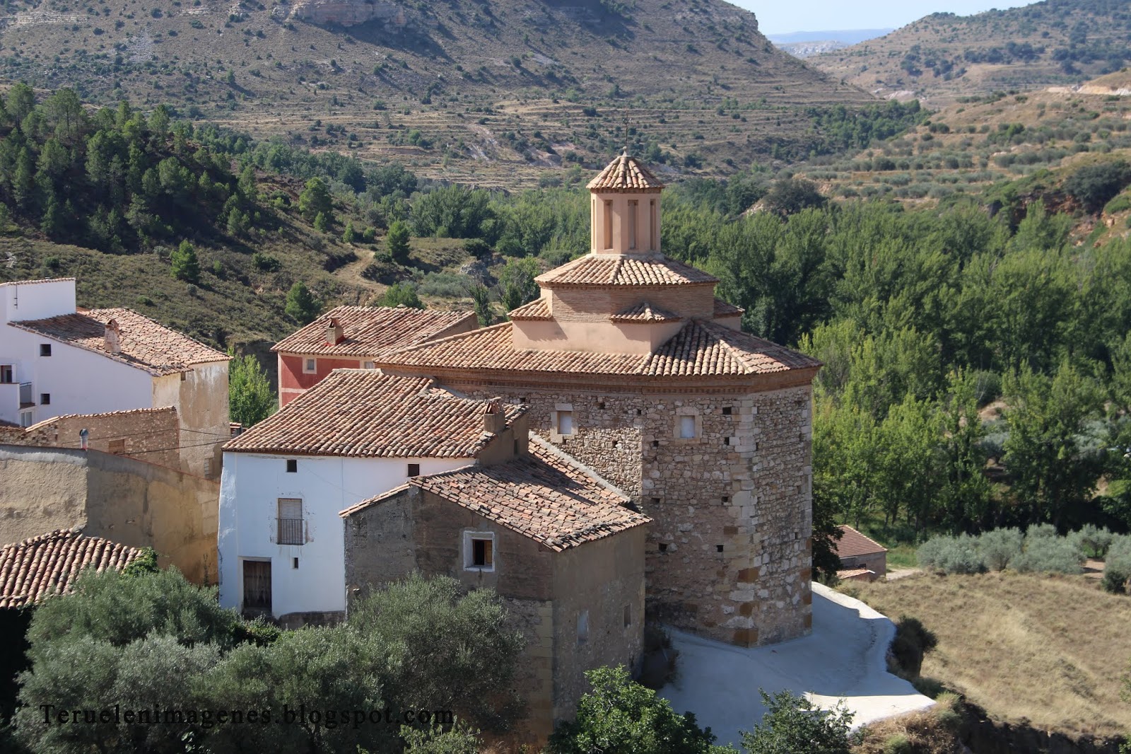 Foto de Iglesia Parroquial de San Miguel en Crivillén, Teruel