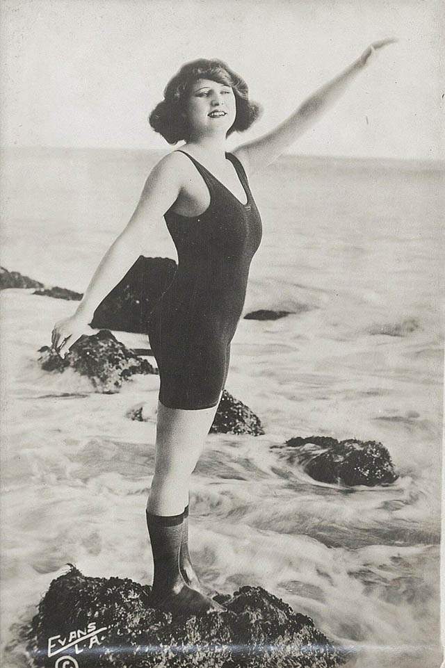 Blithe as Flappers – Lovely Vintage Snapshots Show the Floridity of ...