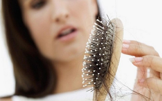 11 Cara Mengatasi Rambut Rontok Berlebihan Parah Secara Alami dan 