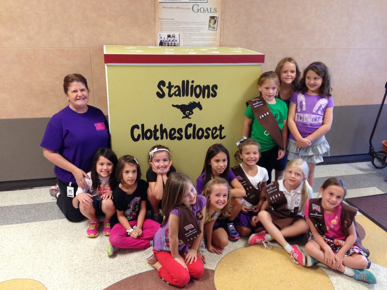 Cookie Bites the GSCTX Blog Girl Scouts Troop 2038 Thinks Outside of the Box!