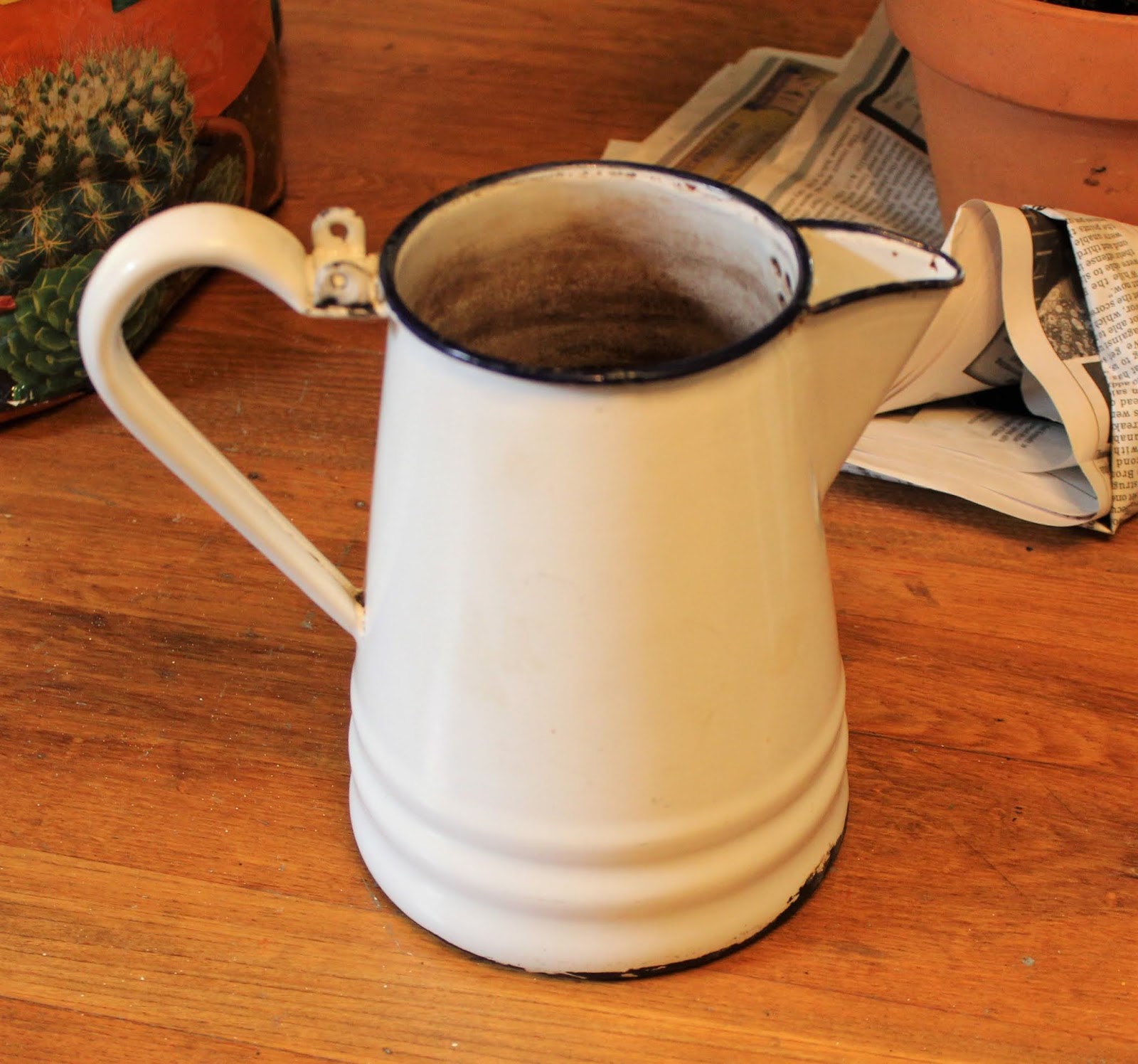 Upcycled Vintage Coffee Pot and Enamelware Decor Ideas - Organized