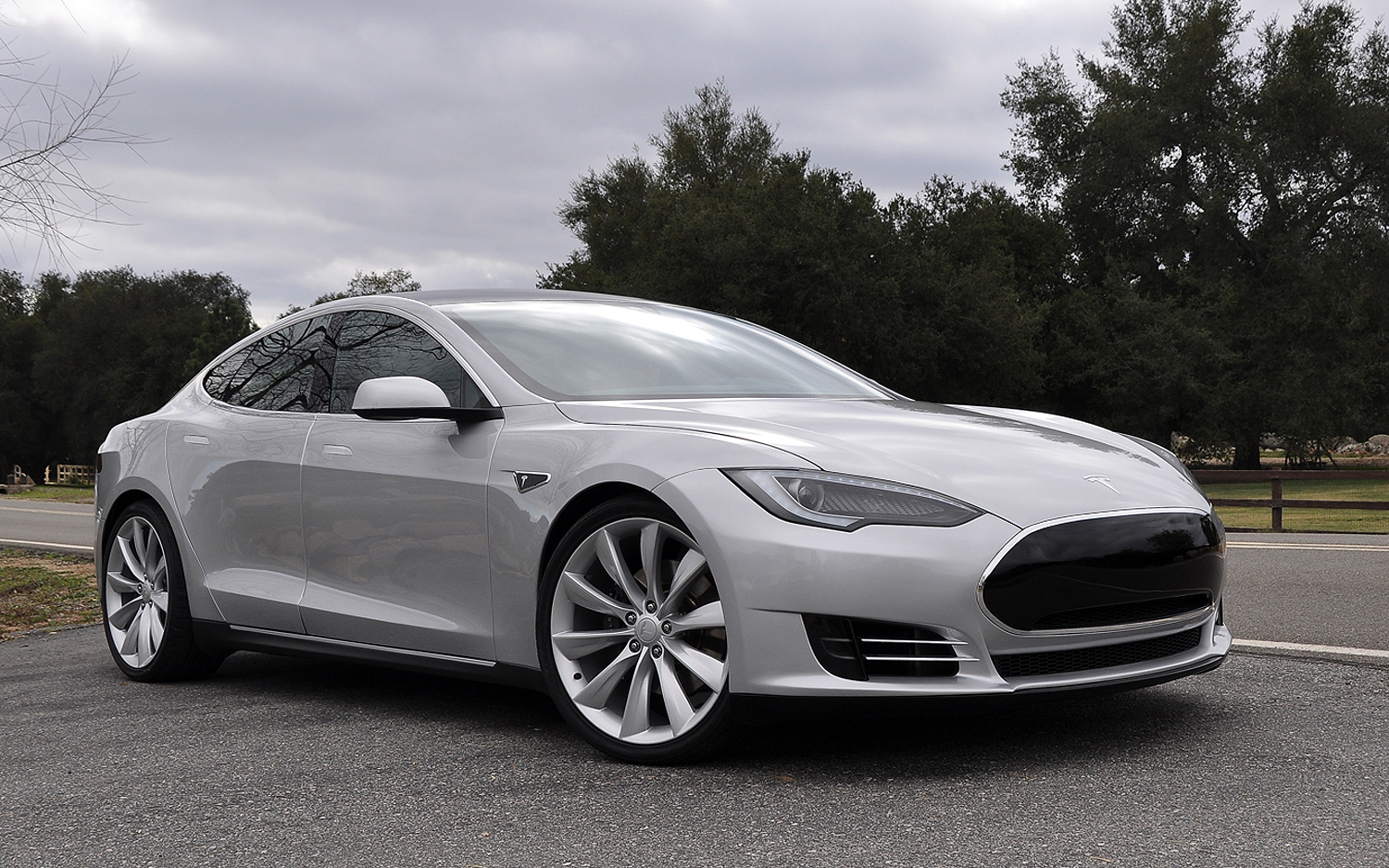 Latest Cars Models: Tesla model s