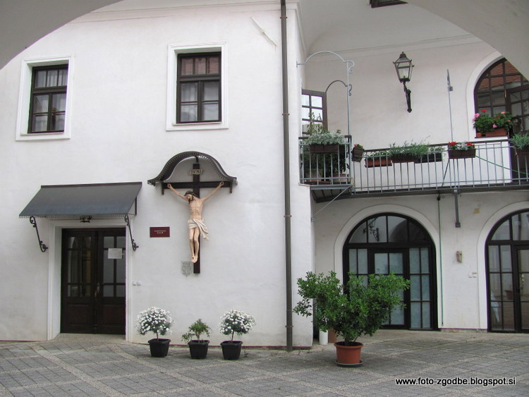Radovljica, Linhartov trg 30, župnišče Slovenija, Gorenjska