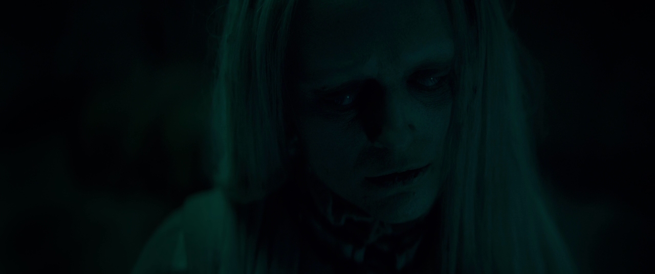 Historias+de+miedo+para+contar+en+la+oscuridad+%282019%29+HD+720p+BDRip+Latino+-+Ingles.mkv_snapshot_01.35.34.443.jpg (1280×536)