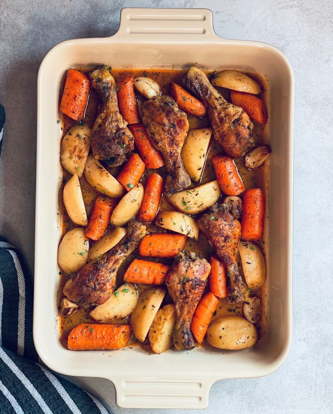 CHICKEN DRUMSTICK TRAY BAKE