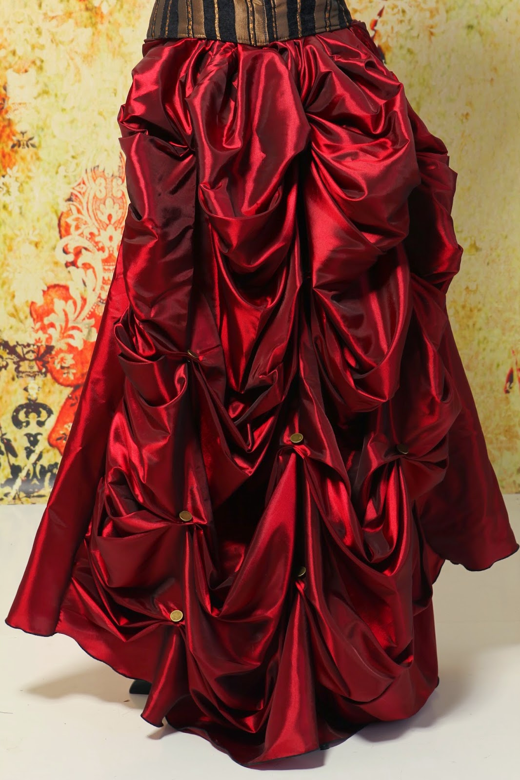 The Damsel in this Dress Blog!: Principles of Epic Costume: Chapter 4