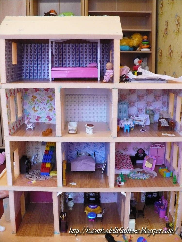 sturdy doll houses