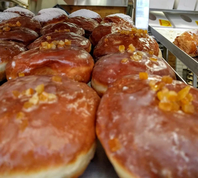 What to eat in Warsaw, Poland: Orange and Rose Doughnuts from Cukiernia Pawłowicz