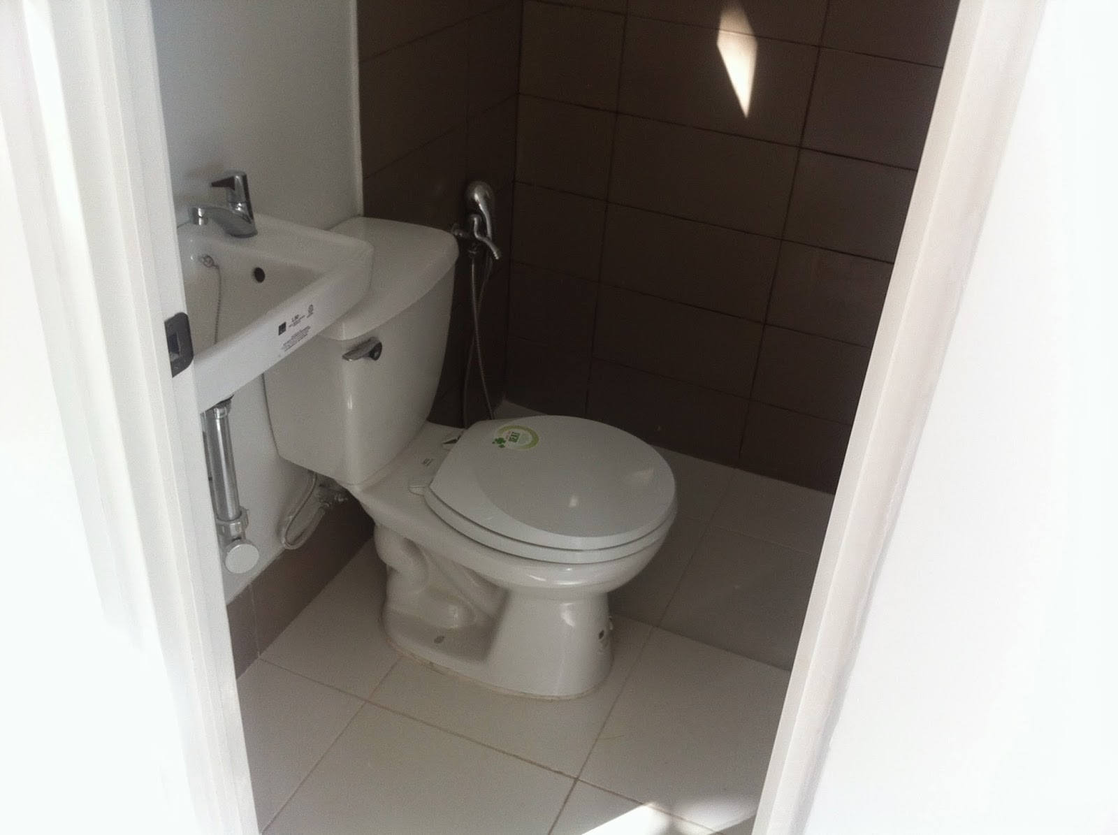 Rent To Own House and Lot Rent to Own House and Lot in Muntinlupa NEAR