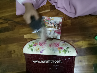 http://www.nurulfitri.com/2017/12/cara-membuat-kerajinan-decoupage.html