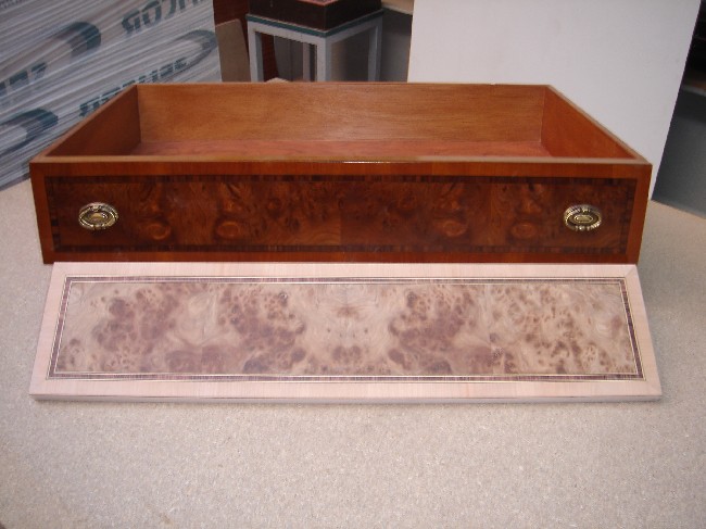 El atelier de la madera: Frentes de cajón en raíz de olmo