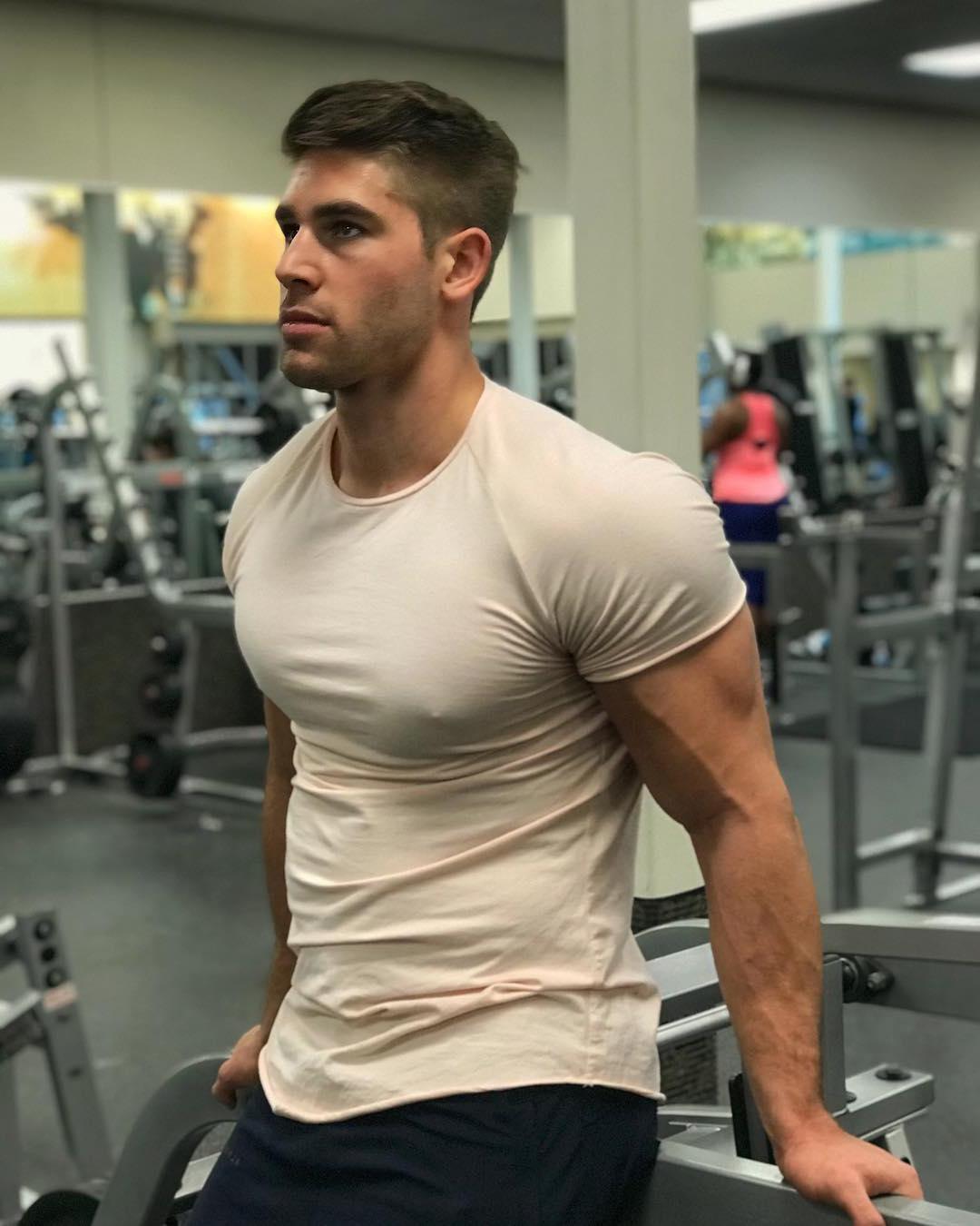 strong-gym-dude-muscle-tshirt-huge-pecs-swole-arms-visible-male-nipples