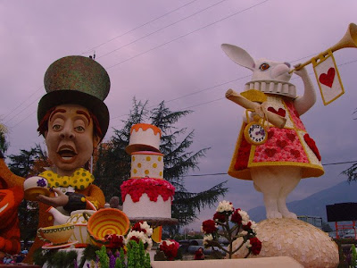 Floats and Savage Republic