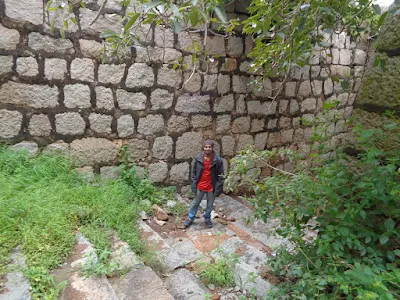 Sippy in the thick of the fort trek of channarayanadurga