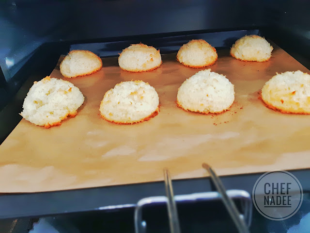 පොල් මැකැරූන්ස් හදමු  (Coconut Macaroon Hadamu) - Your Choice Way