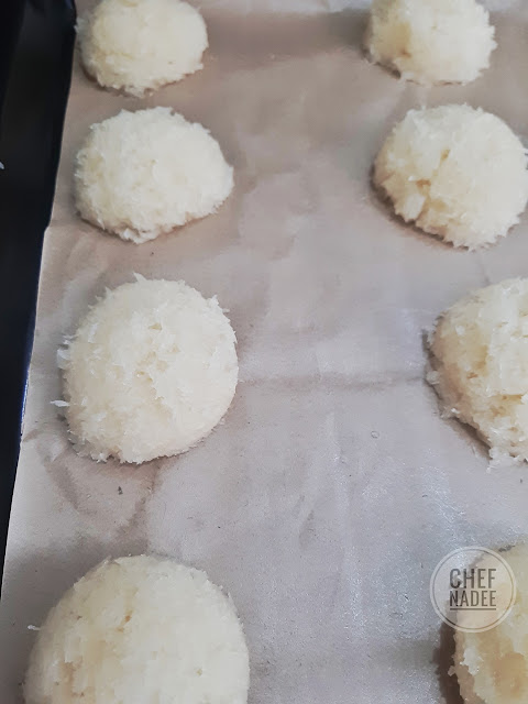 පොල් මැකැරූන්ස් හදමු  (Coconut Macaroon Hadamu) - Your Choice Way