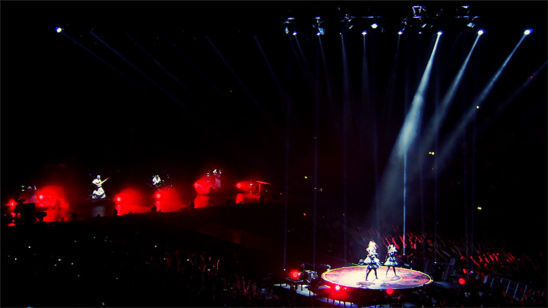 BABYMETAL teleporting at Wembley