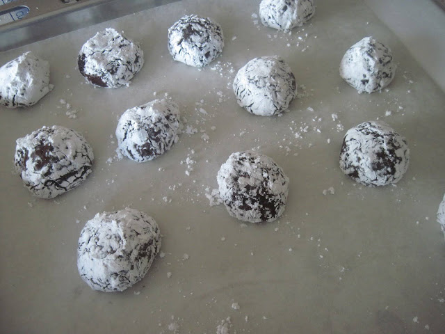 Chocolate Crinkle Cookies