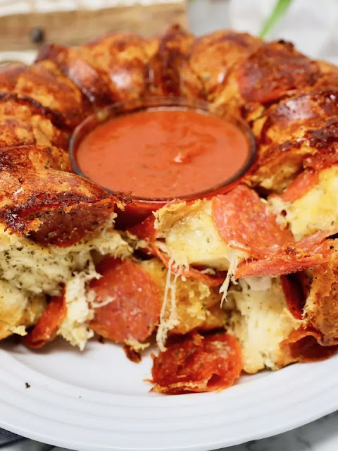 Pull-Apart Pizza Bread