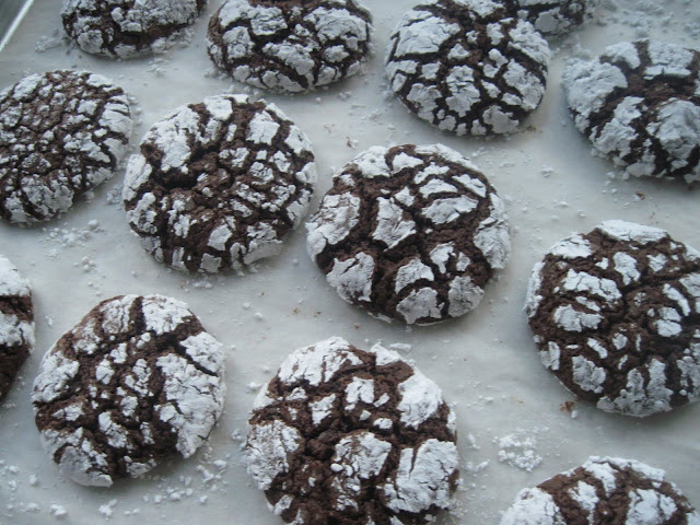 Chocolate Crinkle Cookies