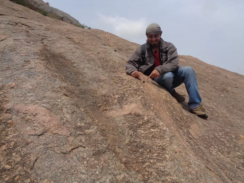 Final picture of the two motorcycles parked near the NICE road junction.