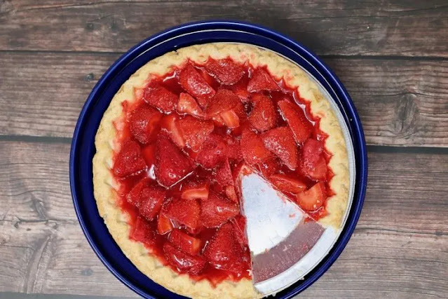 Easy Strawberry Pie