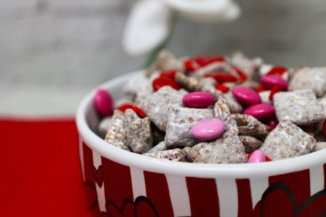 Valentine Muddy Buddies