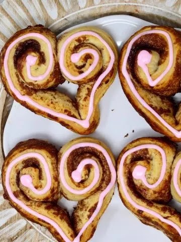 Heart-Shaped Cinnamon Rolls